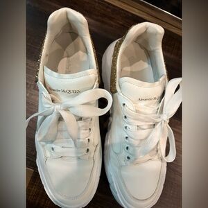 Alexander McQueen court sneakers white with gold glitter.on SALE!